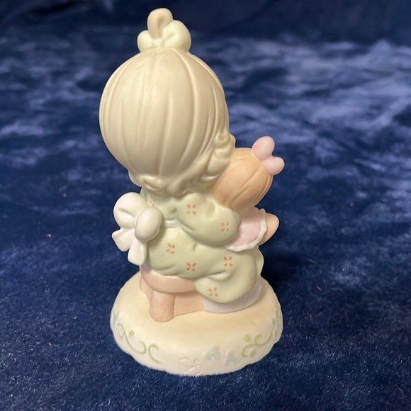 VTG Precious Moments Figurine Growing in Grace Age 4 - Picture 2 of 3